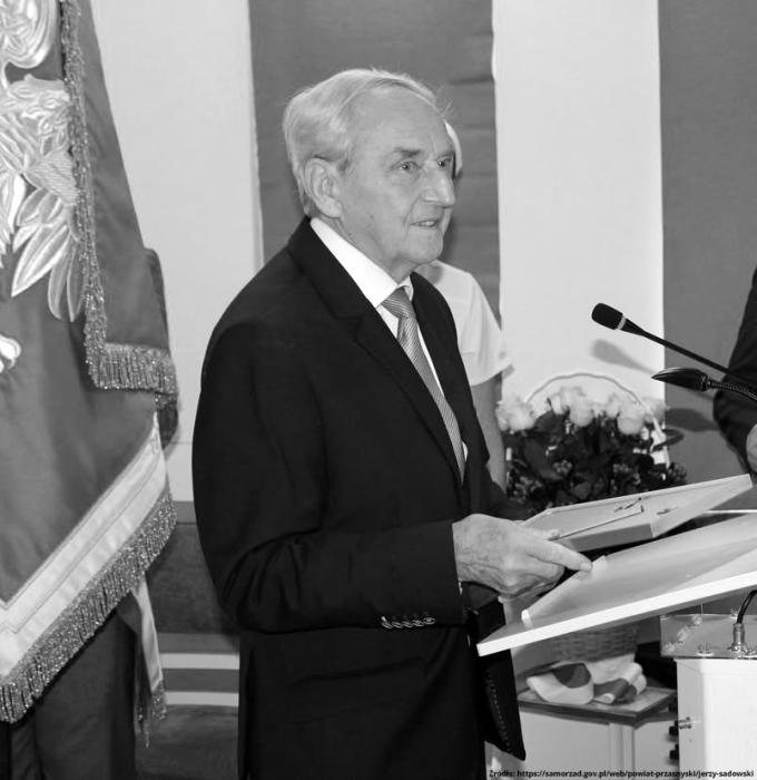 Z głębokim smutkiem przyjęliśmy wiadomość o śmierci śp. Jerzego Sadowskiego.
